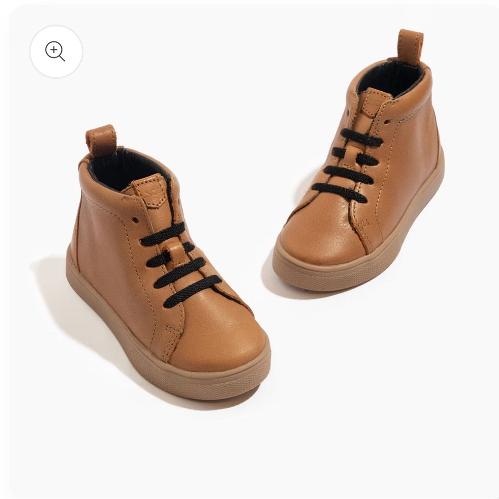 Caramel High-Top Sneakers with Leather Finish and Thick Rubber Soles